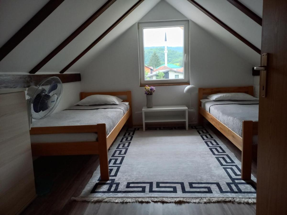 Vacation Home "Cehic" Kulen Vakuf Exterior photo